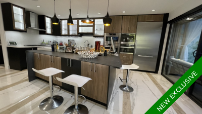 Upper Caulfeild House: Sahalee 3 bedroom