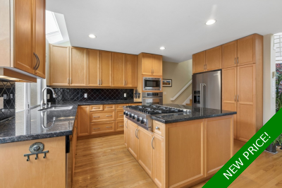 Dundarave 1/2 Duplex for sale: 3 bedroom 2,492 sq.ft.